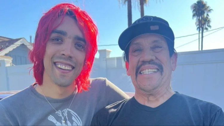 twitter | @officialDannyT