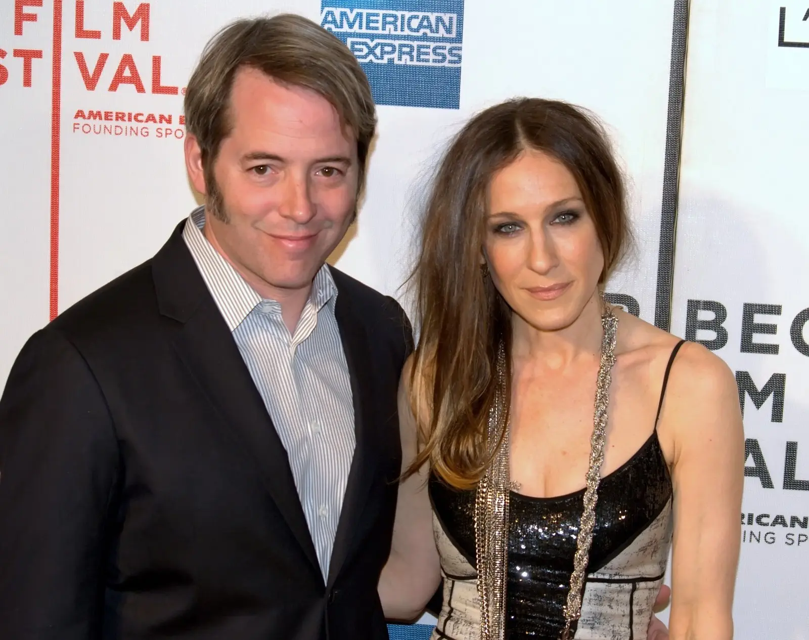 Image credit: https://diplycom5cc47.zapwp.com/q:i/r:0/wp:1/w:1/u:https://commons.wikimedia.org/wiki/File:Matthew_Broderick_Sarah_Jessica_Parker_Shankbone_2009_Tribeca.jpg