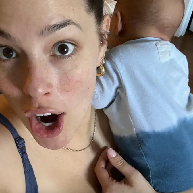Image credit: instagram | @ashleygraham