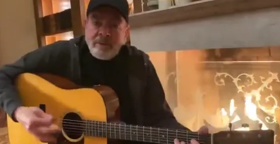 Image credit: Twitter | @NeilDiamond