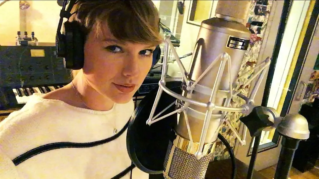 Image credit: Instagram | @taylorswift