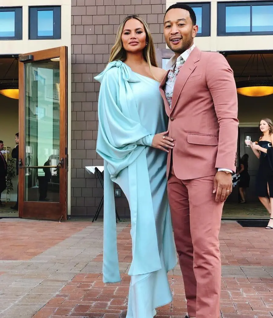 Image credit: Instagram | @chrissyteigen