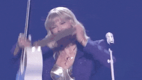 Image credit: Giphy | 2022 MTV Video Music Awards