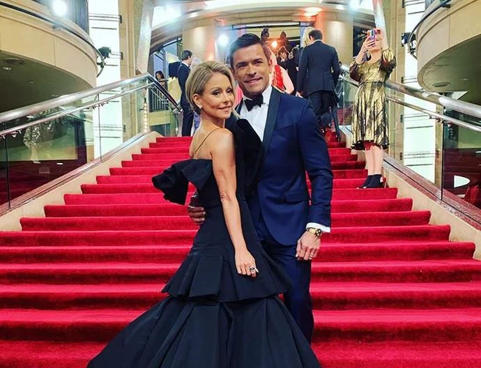 Image credit: Instagram | @kellyripa