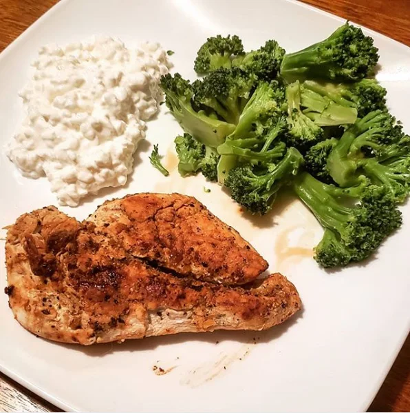 Image credit: Instagram | @fatgirlfedup