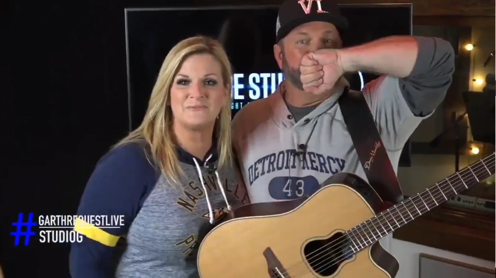 Image credit: Facebook | Garth Brooks