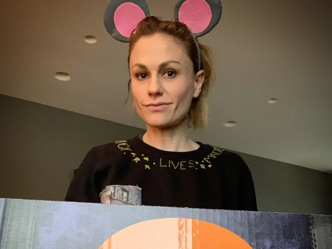 Image credit: Instagram | @_annapaquin