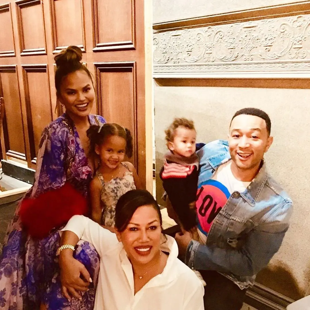 Image credit: Instagram | @chrissyteigen
