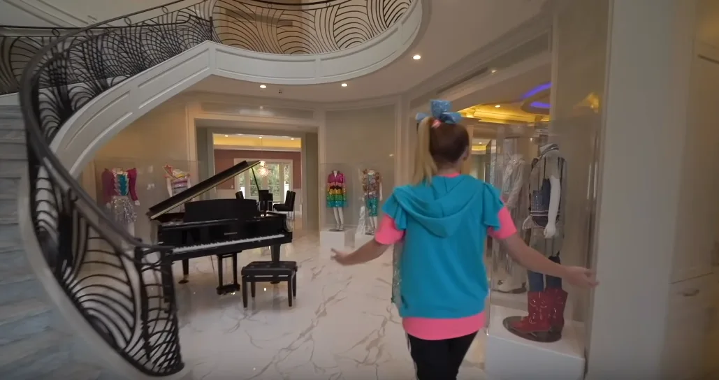 Image credit: YouTube | ItsJoJoSiwa