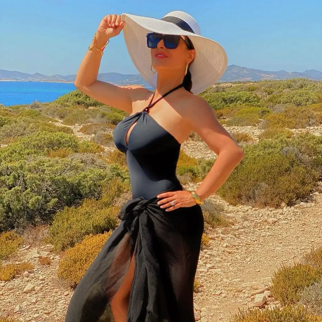 Image credit: Instagram | @salmahayek
