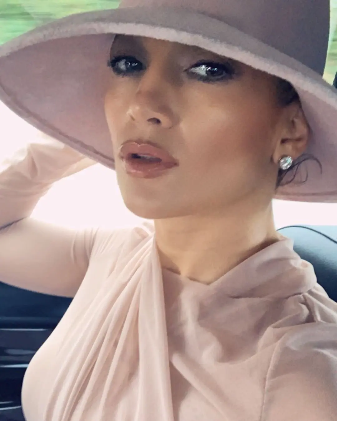 Image credit: Instagram | @jlo