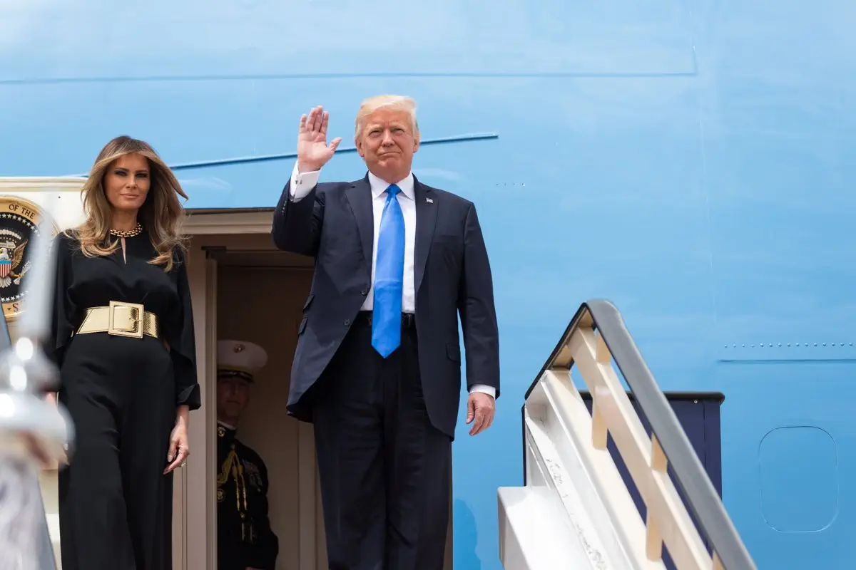 Image credit: https://diplycom5cc47.zapwp.com/q:i/r:0/wp:1/w:1/u:https://commons.wikimedia.org/wiki/File:Trump_at_King_Khalid_International_Airport.jpg
