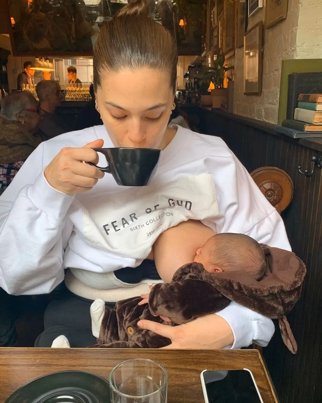Image credit: Instagram | @ashleygraham
