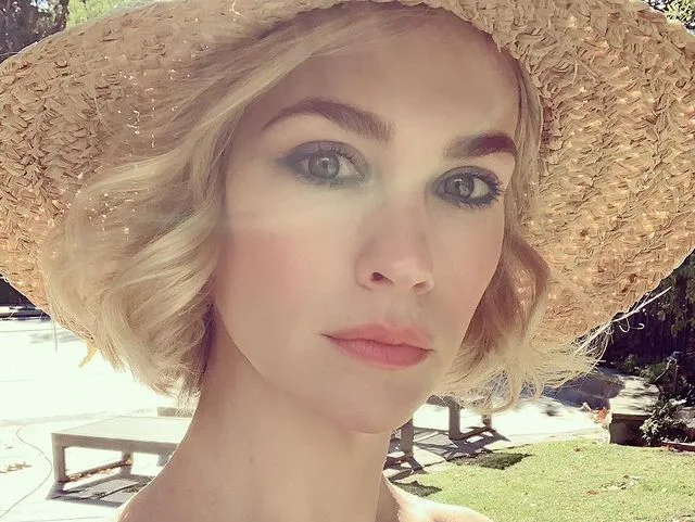 Image credit: Instagram | @januaryjones