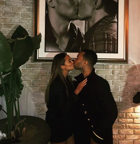 Image credit: Instagram | @chrissyteigen