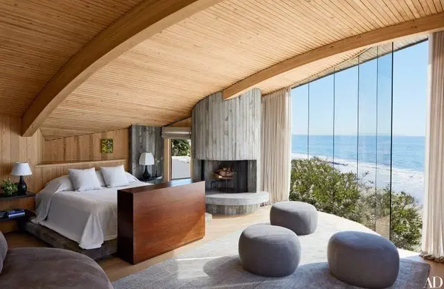 Image credit: Flying With Kids | r/roomPorn