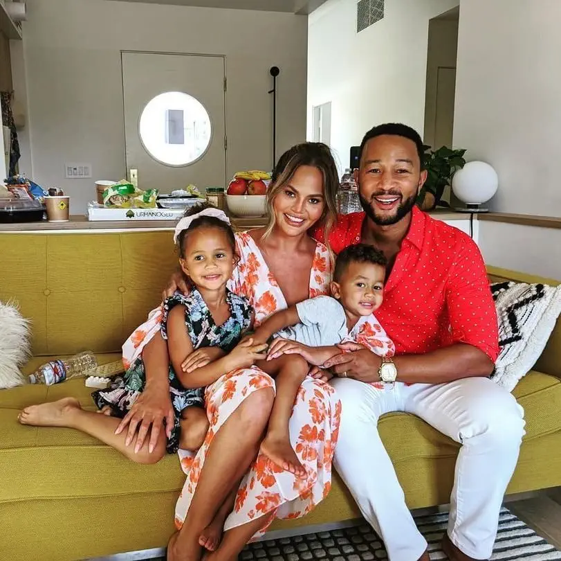 Image credit: Instagram | @chrissyteigen