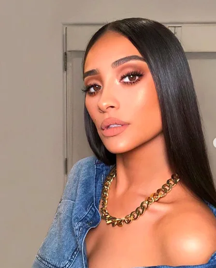 Image credit: Instagram | @shaymitchell