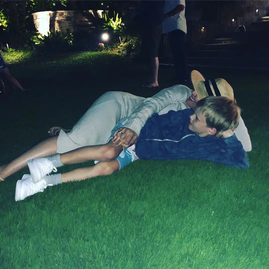 Image credit: Instagram | @hilaryduff