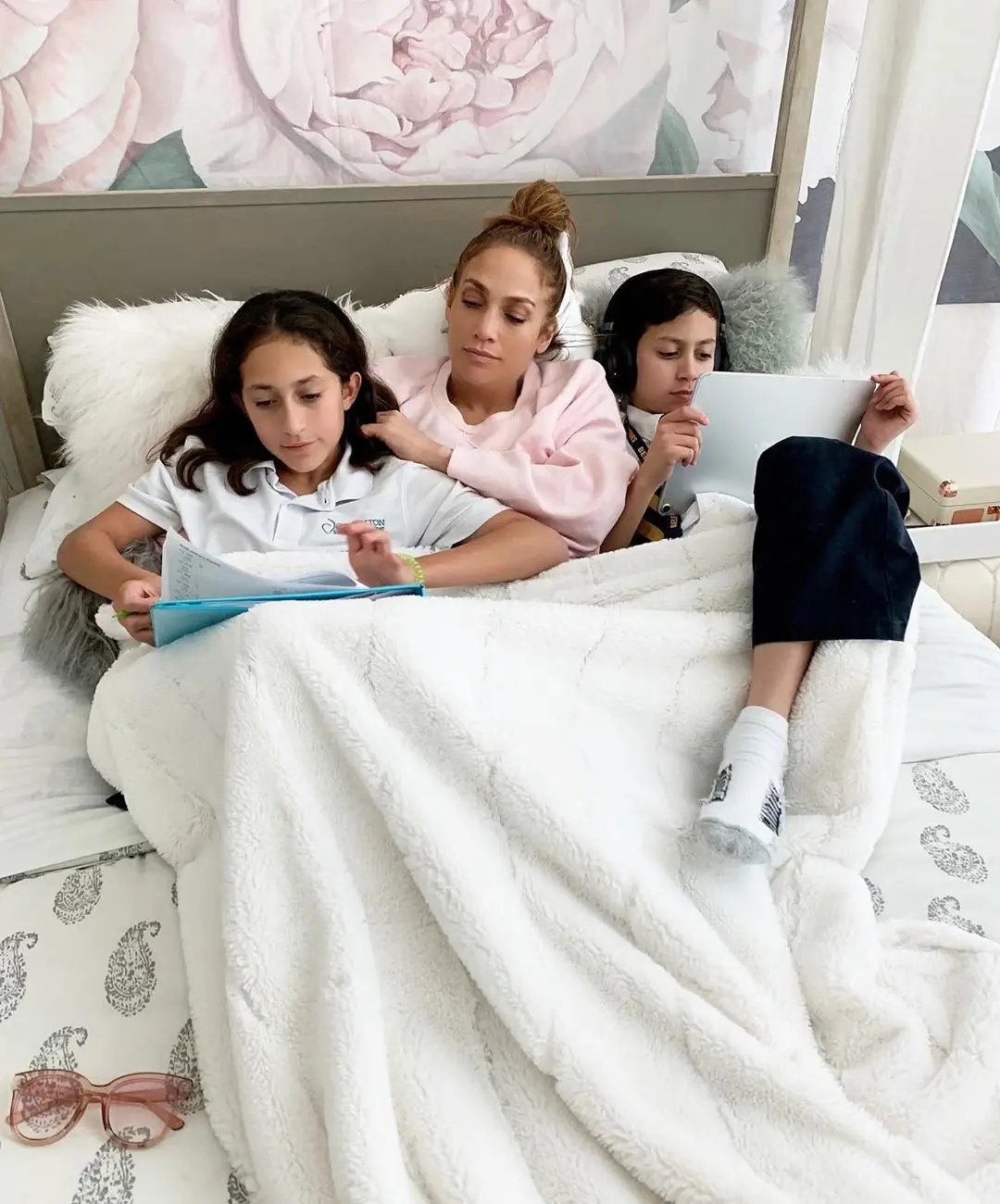 Image credit: Instagram | @jlo