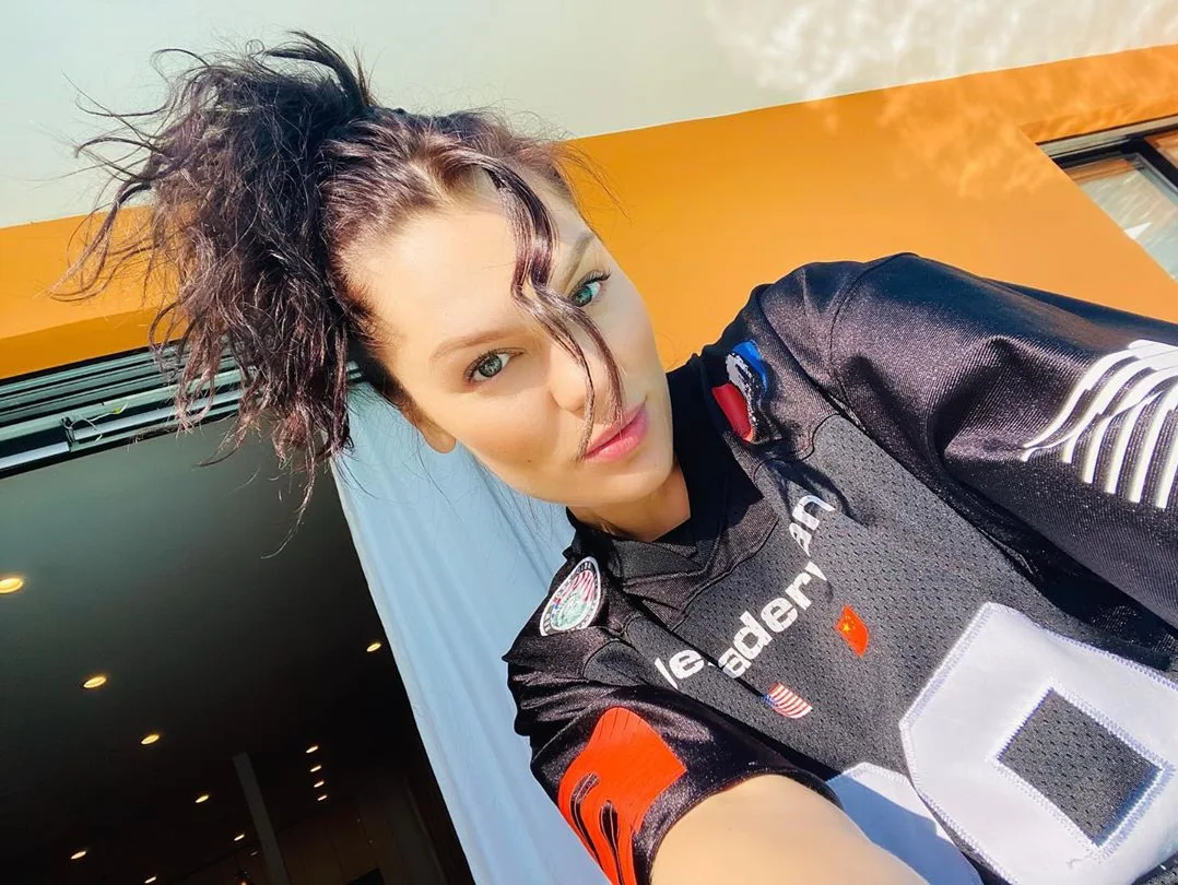Image credit: Instagram | @jessiej