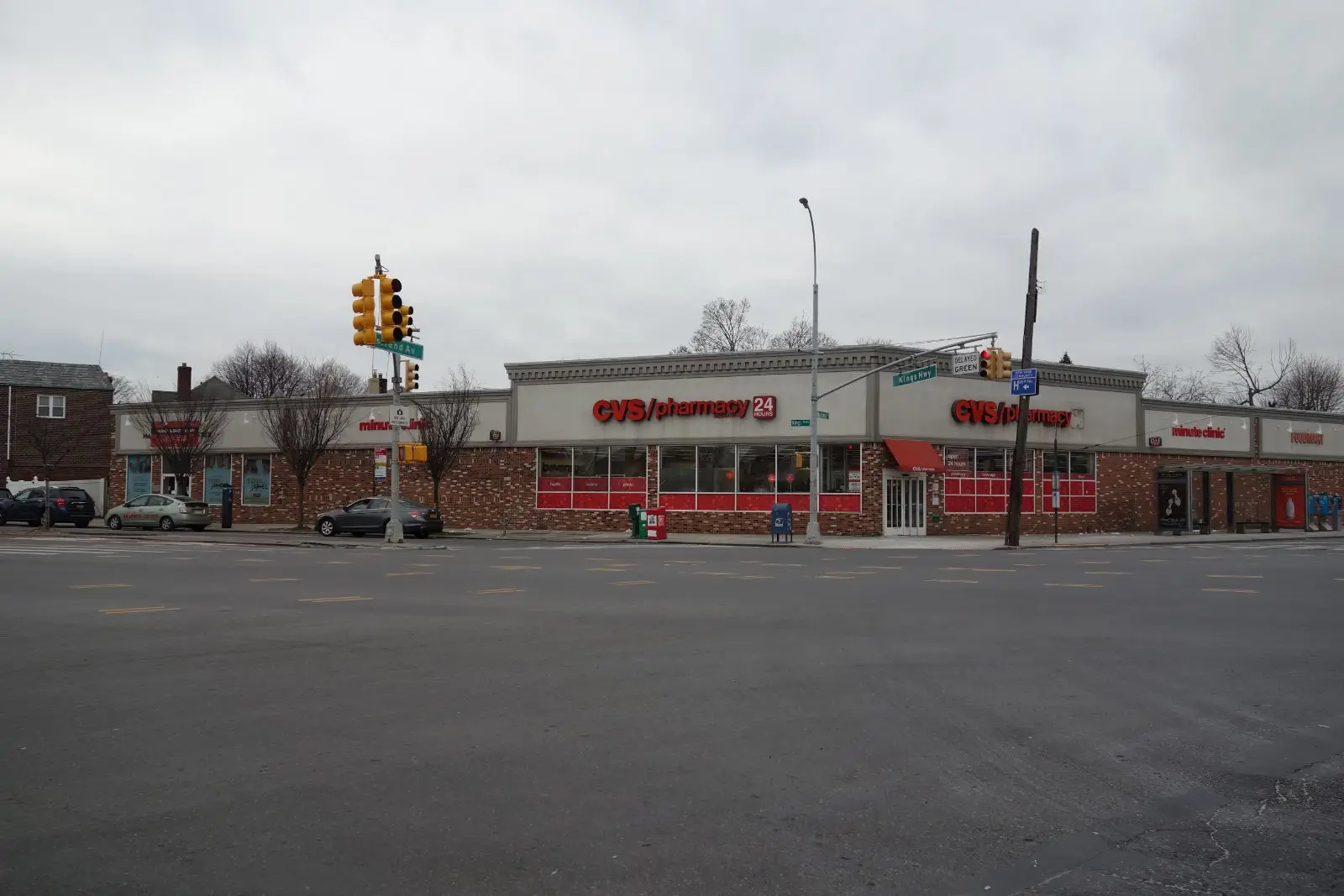 Image credit: https://commons.wikimedia.org/wiki/File:Kings_Hwy_Nostrand_Av_td_(2019-01-16)_08_-_CVS.jpg