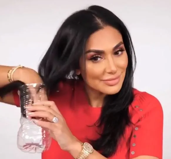 Image credit: Instagram | @hudabeauty