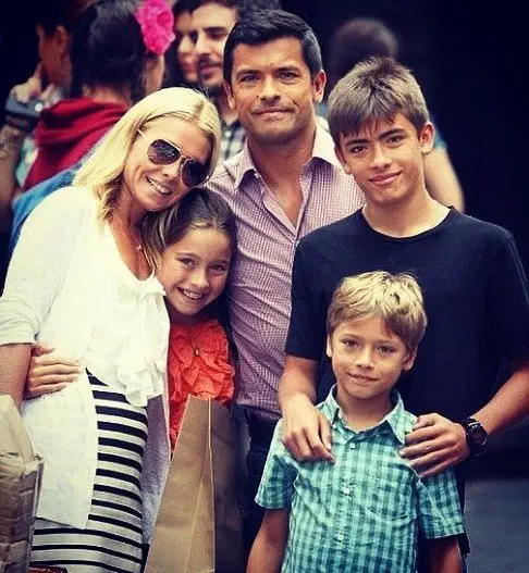 Image credit: Instagram | @kellyripa