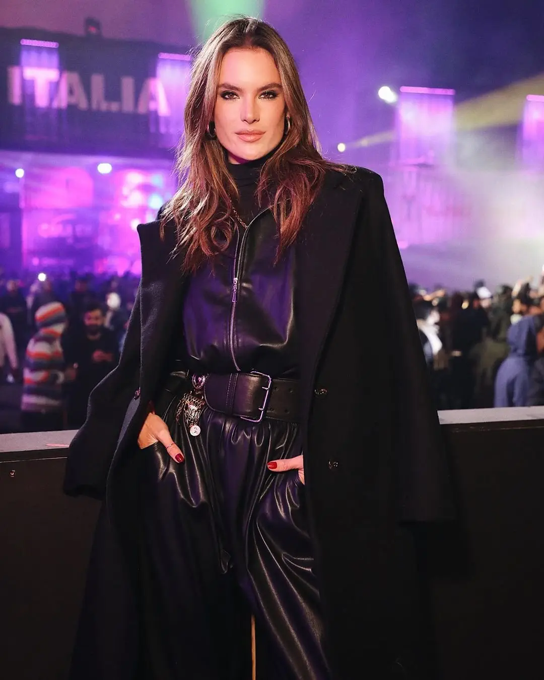 Image credit: Instagram | @alessandraambrosio