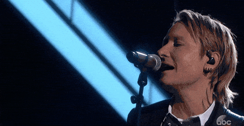 Image credit: Giphy | CMA Awards