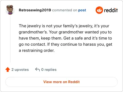 Image credit: Retrosewing2019 | Retrosewing2019