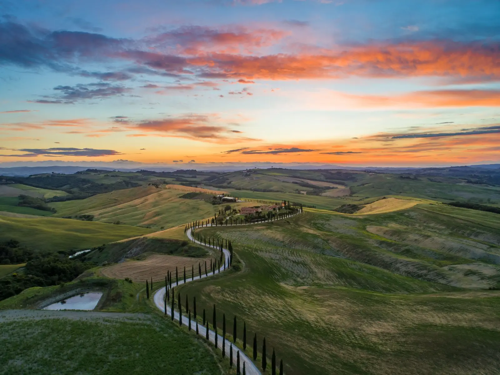Image credit: Unsplash | Luca Micheli