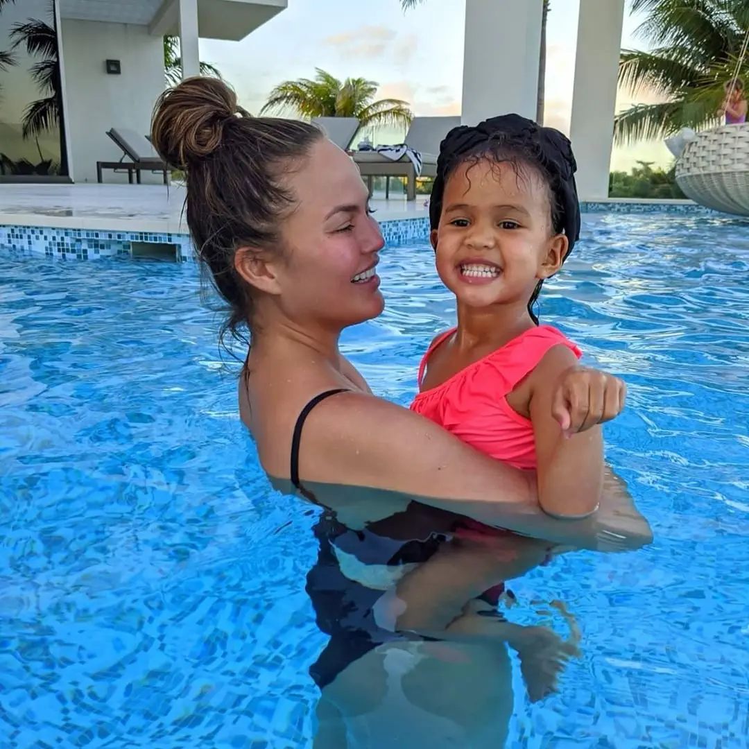 Image credit: Instagram | @chrissyteigen