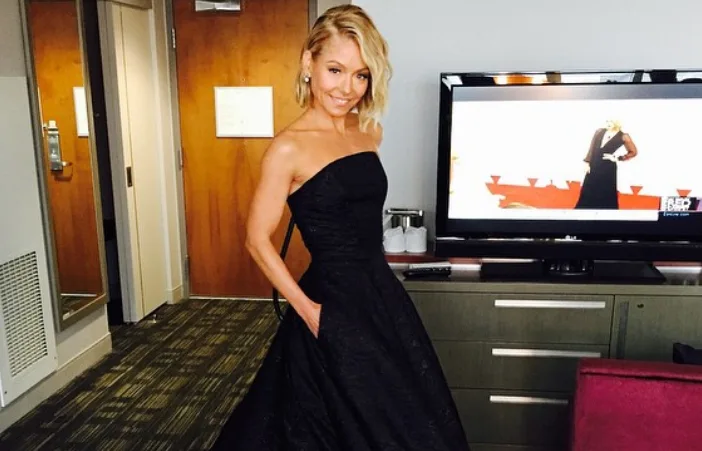Image credit: Instagram | @kellyripa