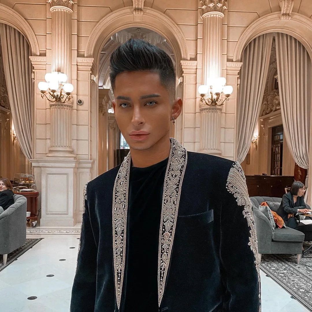 Image credit: Instagram | @makeupbysamuel