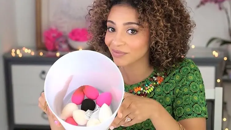 Image credit: YouTube | All About Makeup Stuff