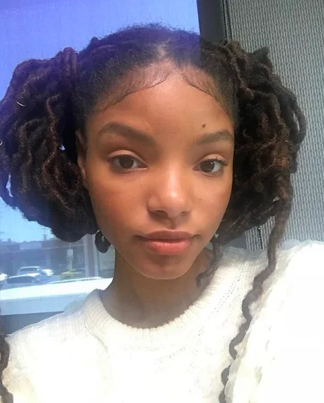 Image credit: Instagram | @chloexhalle