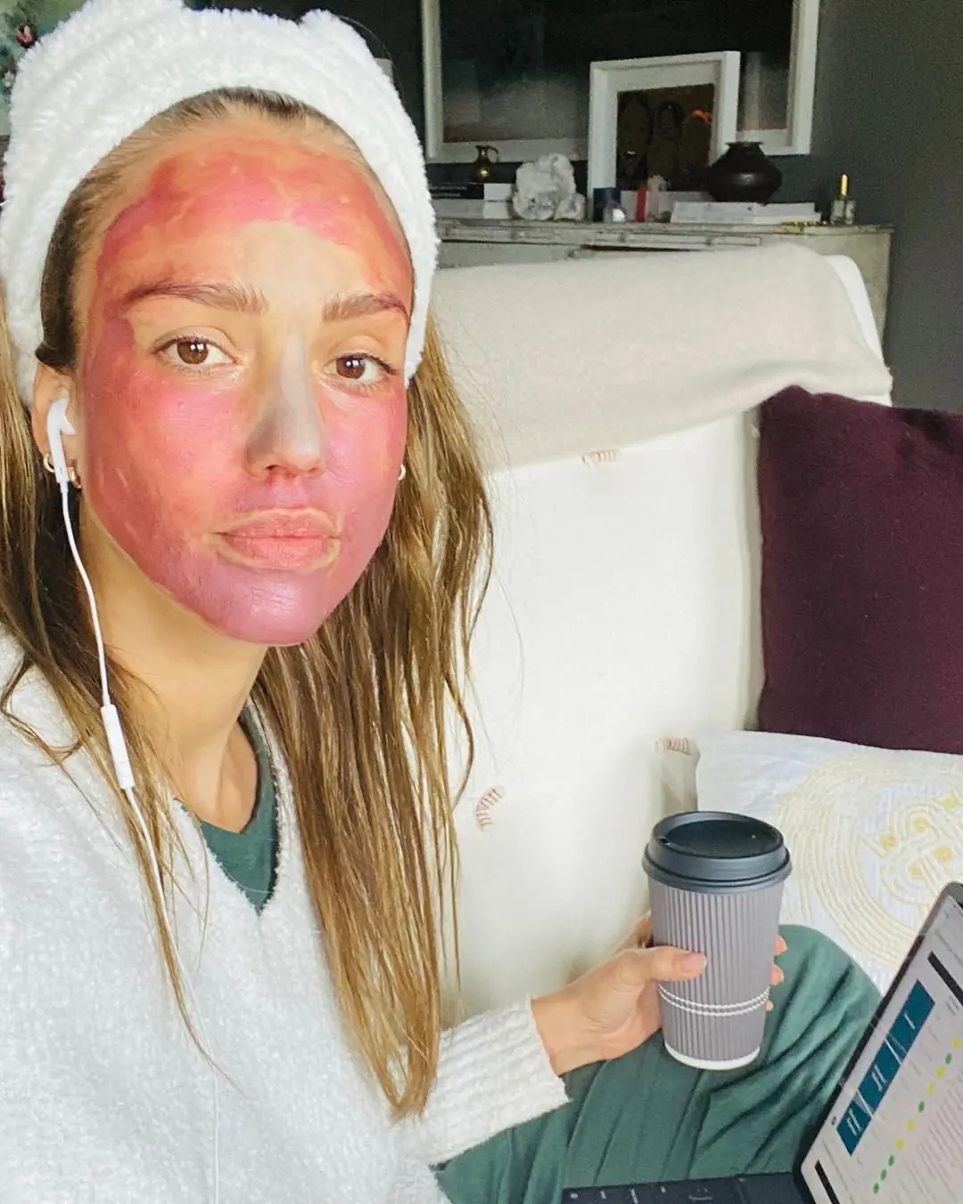 Image credit: Instagram | @jessicaalba