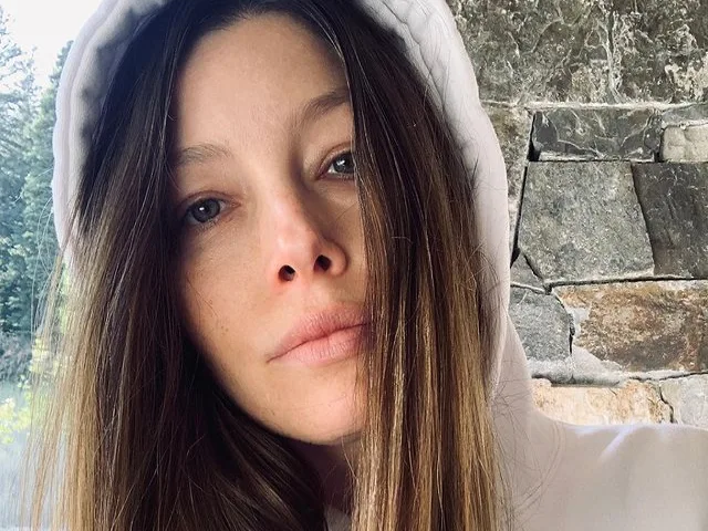Image credit: Instagram | @jessicabiel