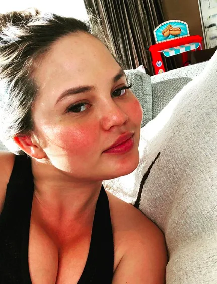 Image credit: Instagram | @chrissyteigen