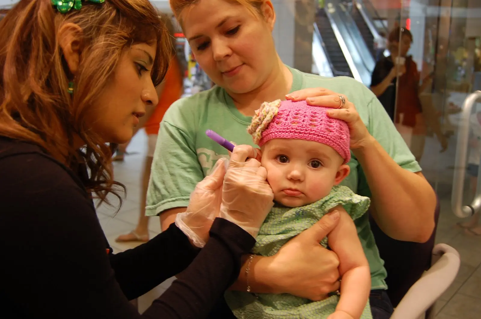 Image credit: https://diplycom5cc47.zapwp.com/q:i/r:0/wp:1/w:1/u:https://commons.wikimedia.org/wiki/File:Georgia_May_gets_her_ears_pierced,_March_17_2012.jpg
