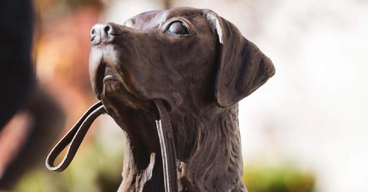 Sully, George H.W. Bush’s Former Service Dog, Honored With Bronze Statue
